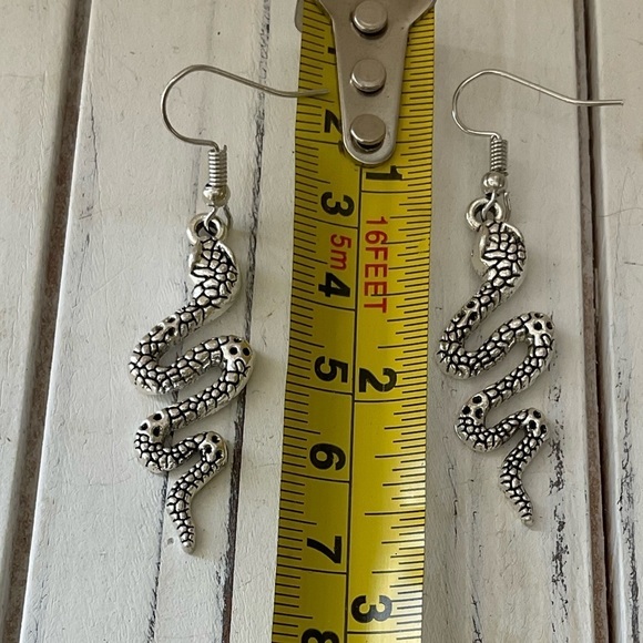 New Silver Tone Serpent Punk Goth Rock Dangle Earrings - Picture 5 of 5